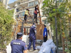 小区搭建“凉亭”不可取 崂山区严查严治 违法建设