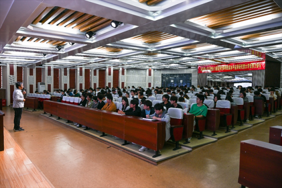 粽香情深,儒学悠长 ——“孔子与青岛的传说”市级非遗传承人李力到青岛理工大学共话文化传承